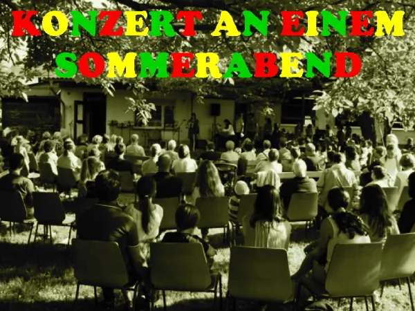 Zuhörer lauschen den Musikschulschülern